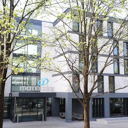 Hotel One - Deutsches Museum 3*