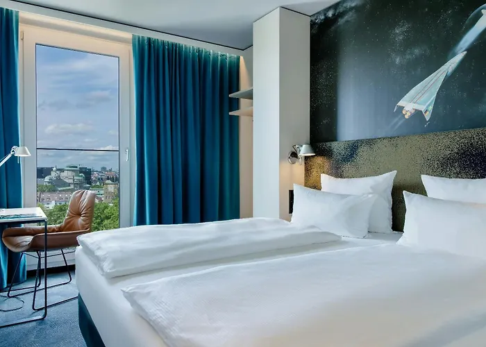 ワン - ドイチェス ムジウム ホテル 3*