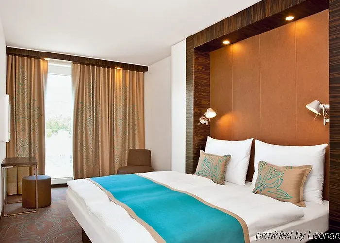 ワン - ドイチェス ムジウム 3*