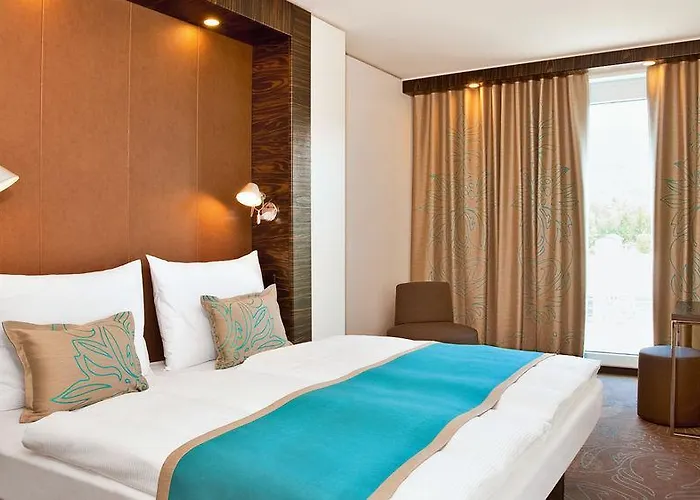 ワン - ドイチェス ムジウム 3*